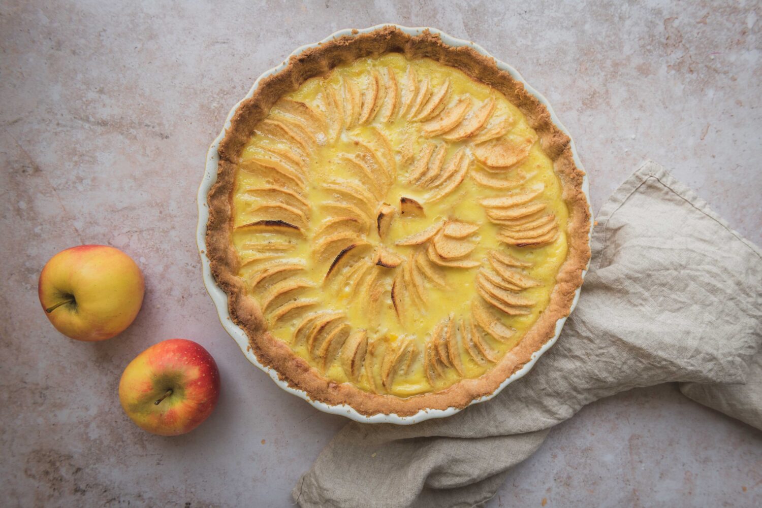 Tarte aux Pommes Classique